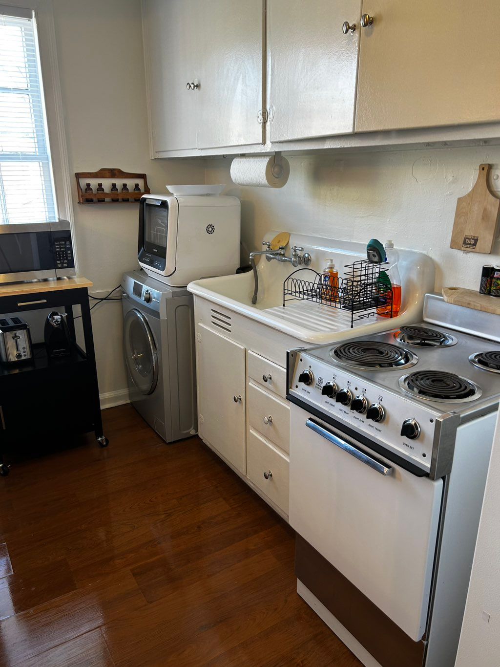 Full surface kitchen clean 