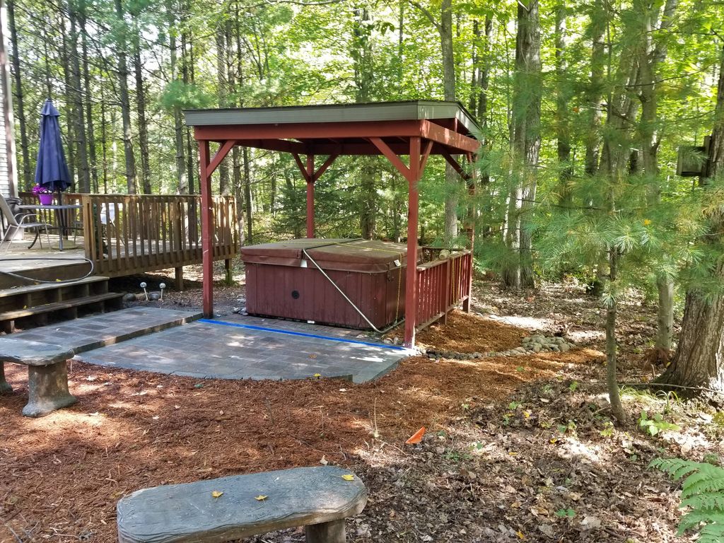 Patio/step with drain (Gaylord area)