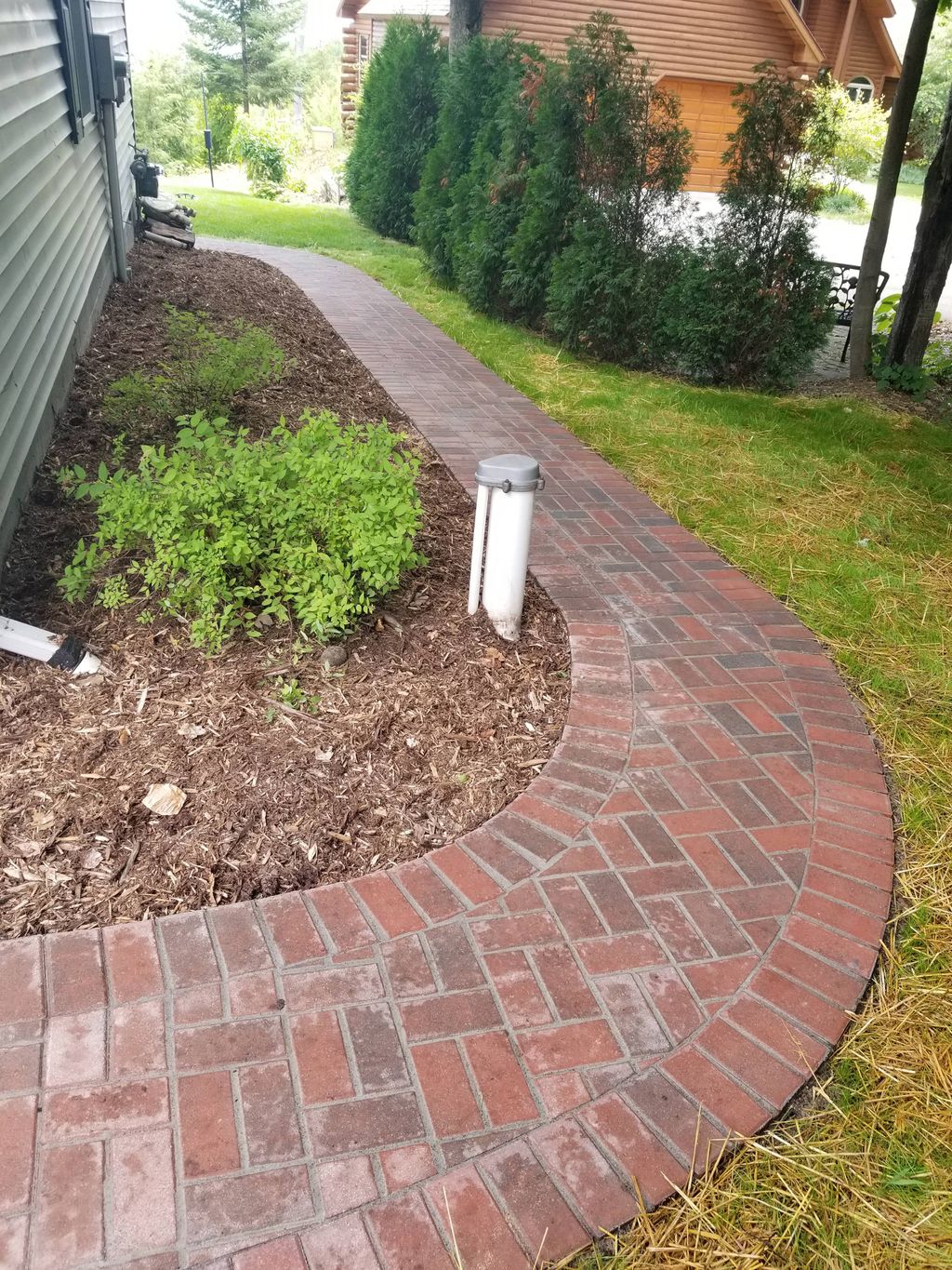 Classic corner walkway (Burt Lake area)