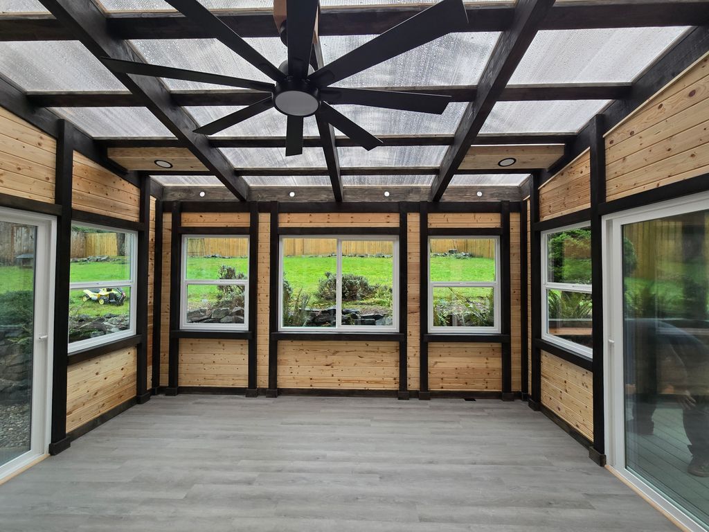 Sunroom/4 season room