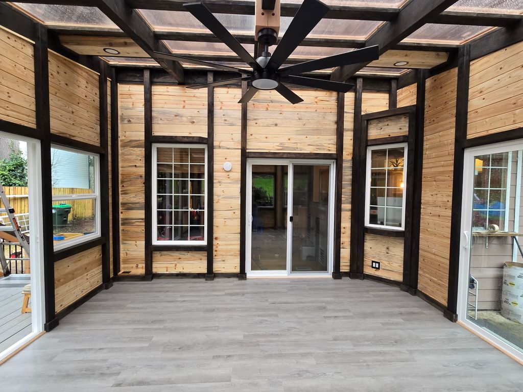 Sunroom/ 4 season room