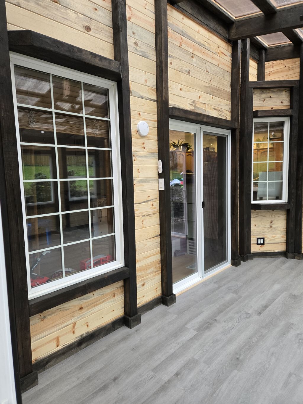 Sunroom/ 4 season room entry