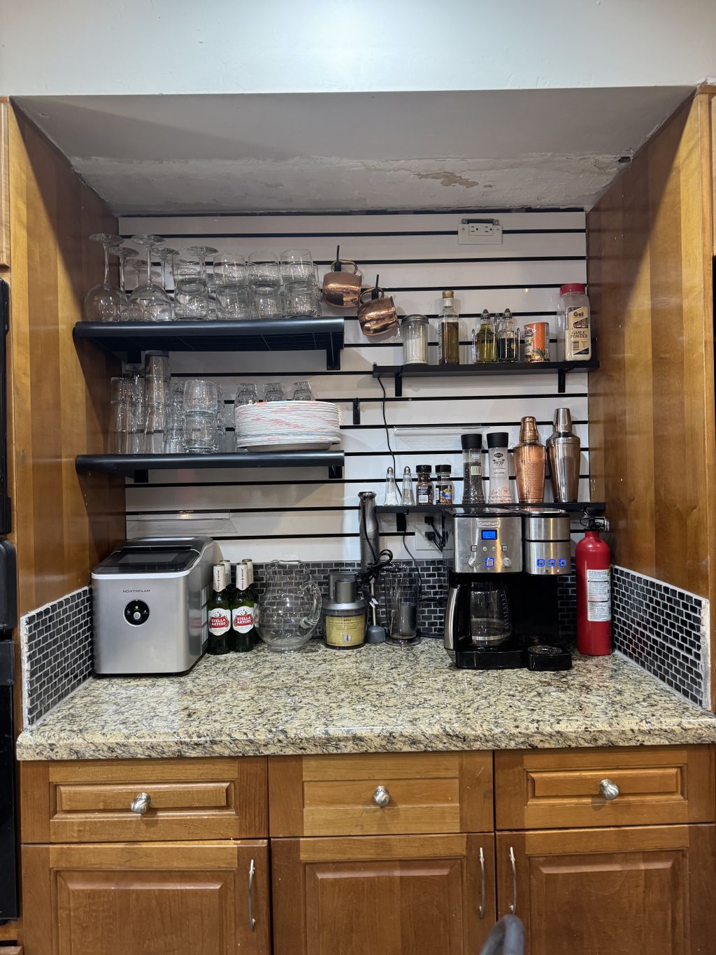 Declutter, reorganization, and deep clean (after)