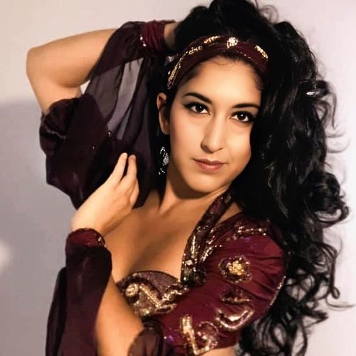 Mariana | Multi-Award Winning Belly Dancer