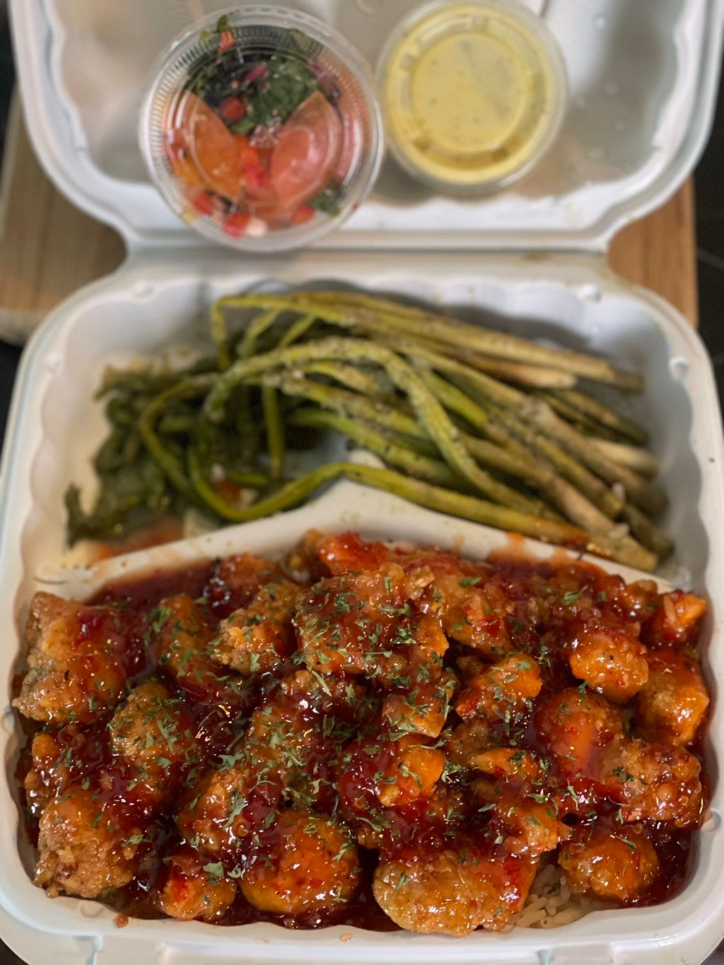Sweet Thai Chili Salmon Bites w/ Asparagus Plate