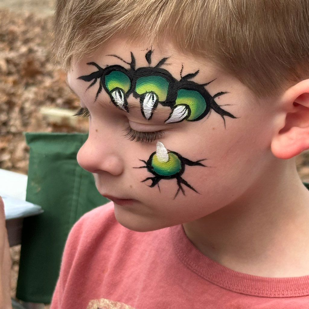 Dreamy Design Facepainting✨ 👩🏻🎨