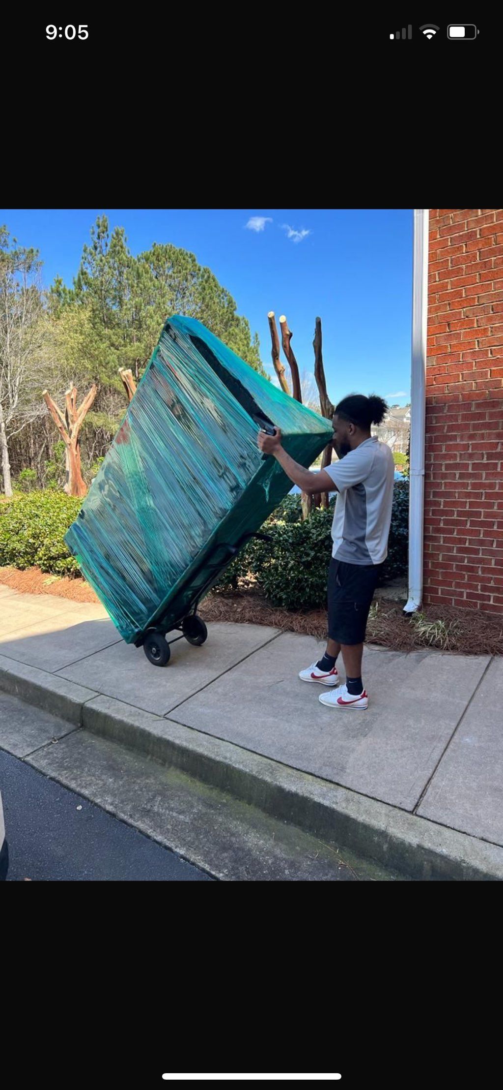We make sure to wrap your furniture to avoid damag