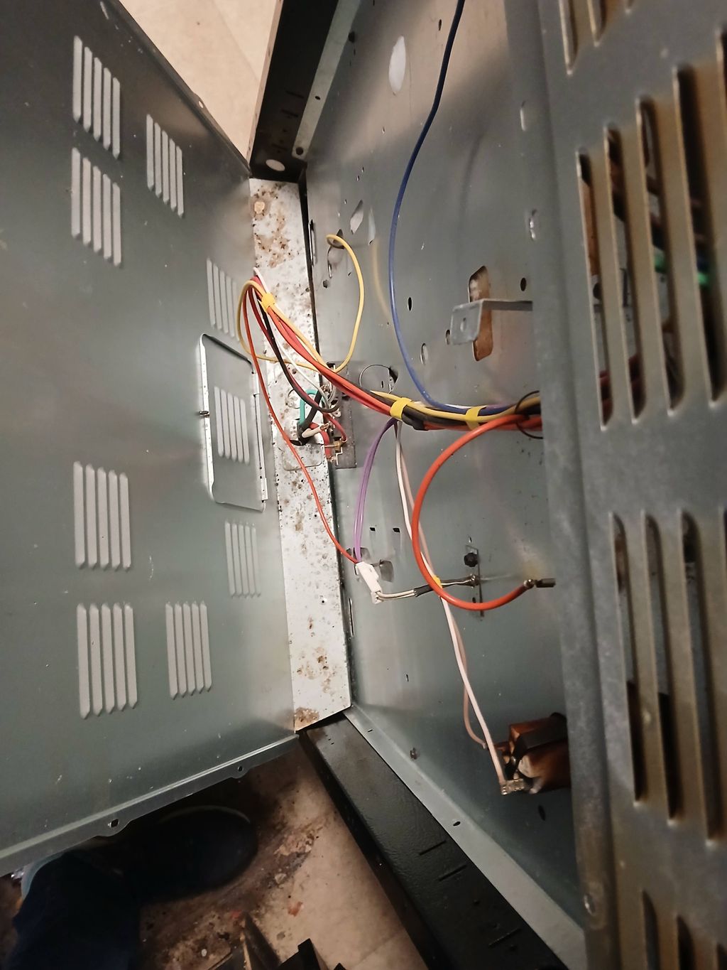 Disconnecting the wire connections to the bake ele