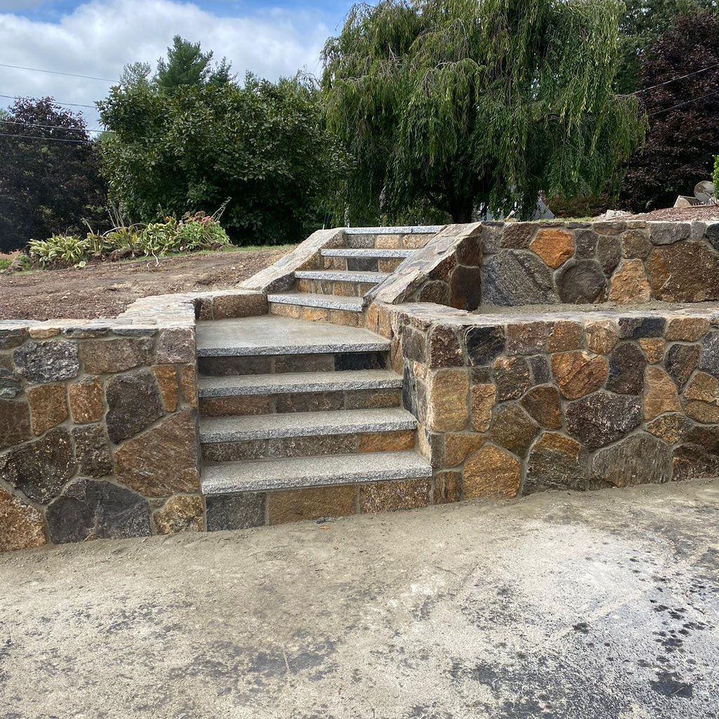 Upper fixer construction inc