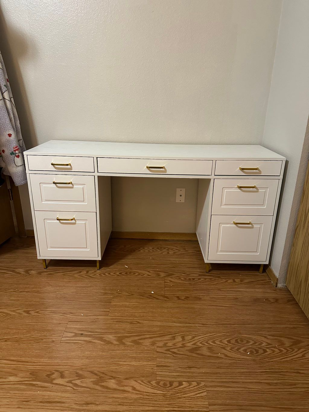 Job: Build Furniture
