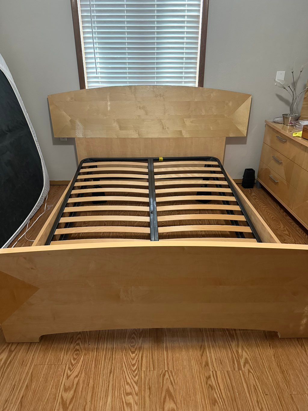 Job: Repair Furniture (Missing hardware)