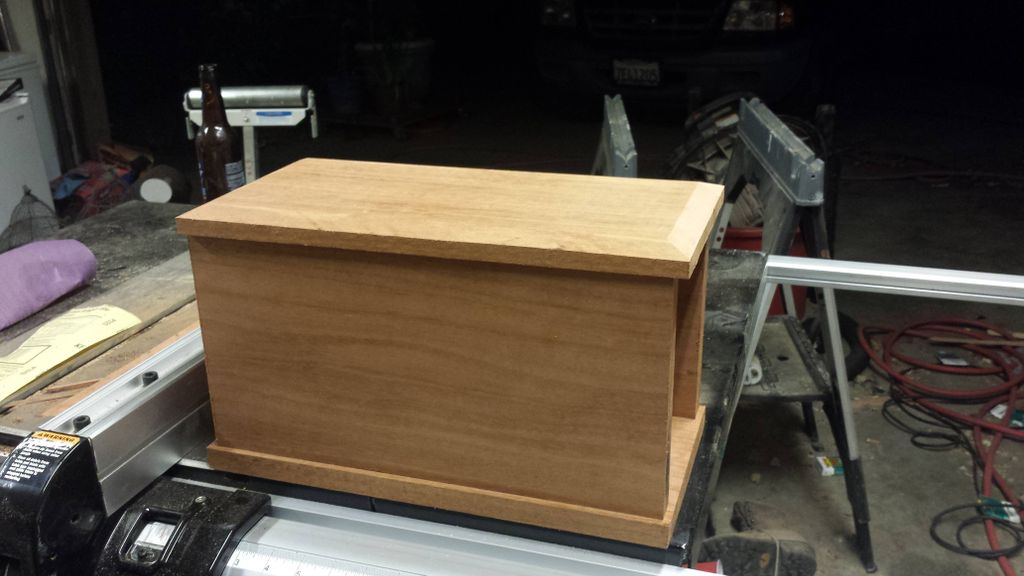 Time capsule in mahogany (unfinished)