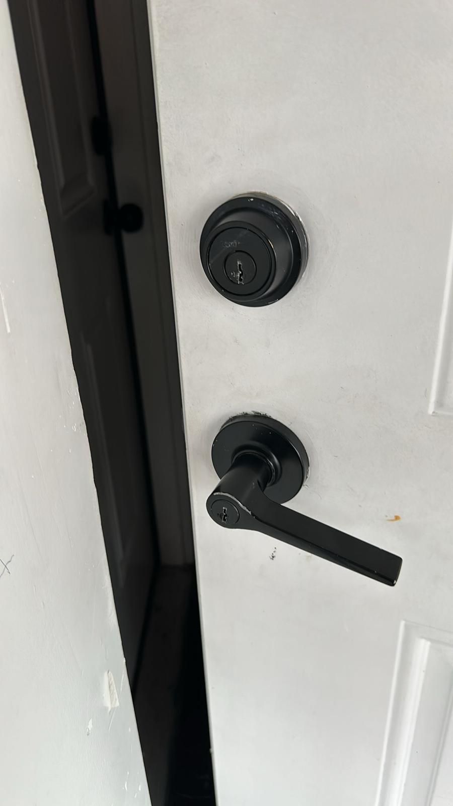 New door knob and deadbolt installation