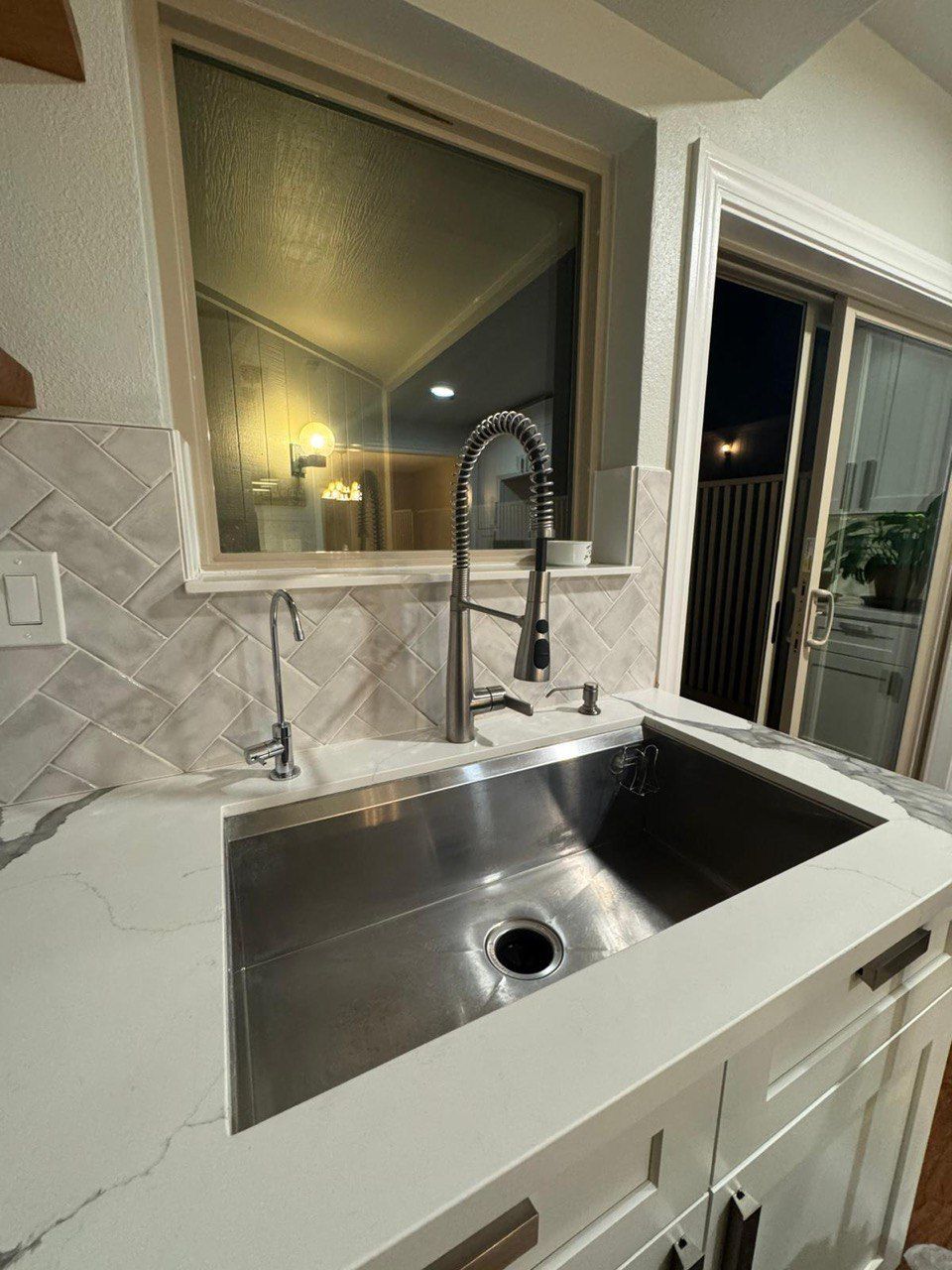 Sink cleaning in Hayward, CA - A beautifully clean