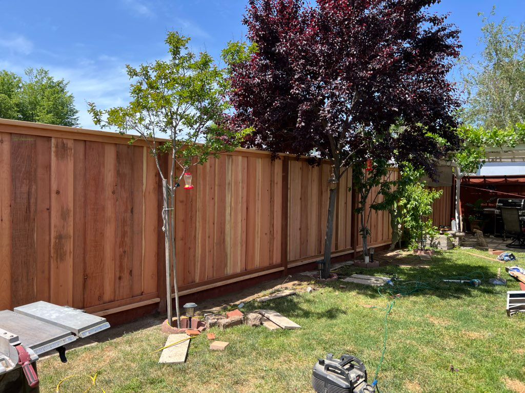 Board on board fence 