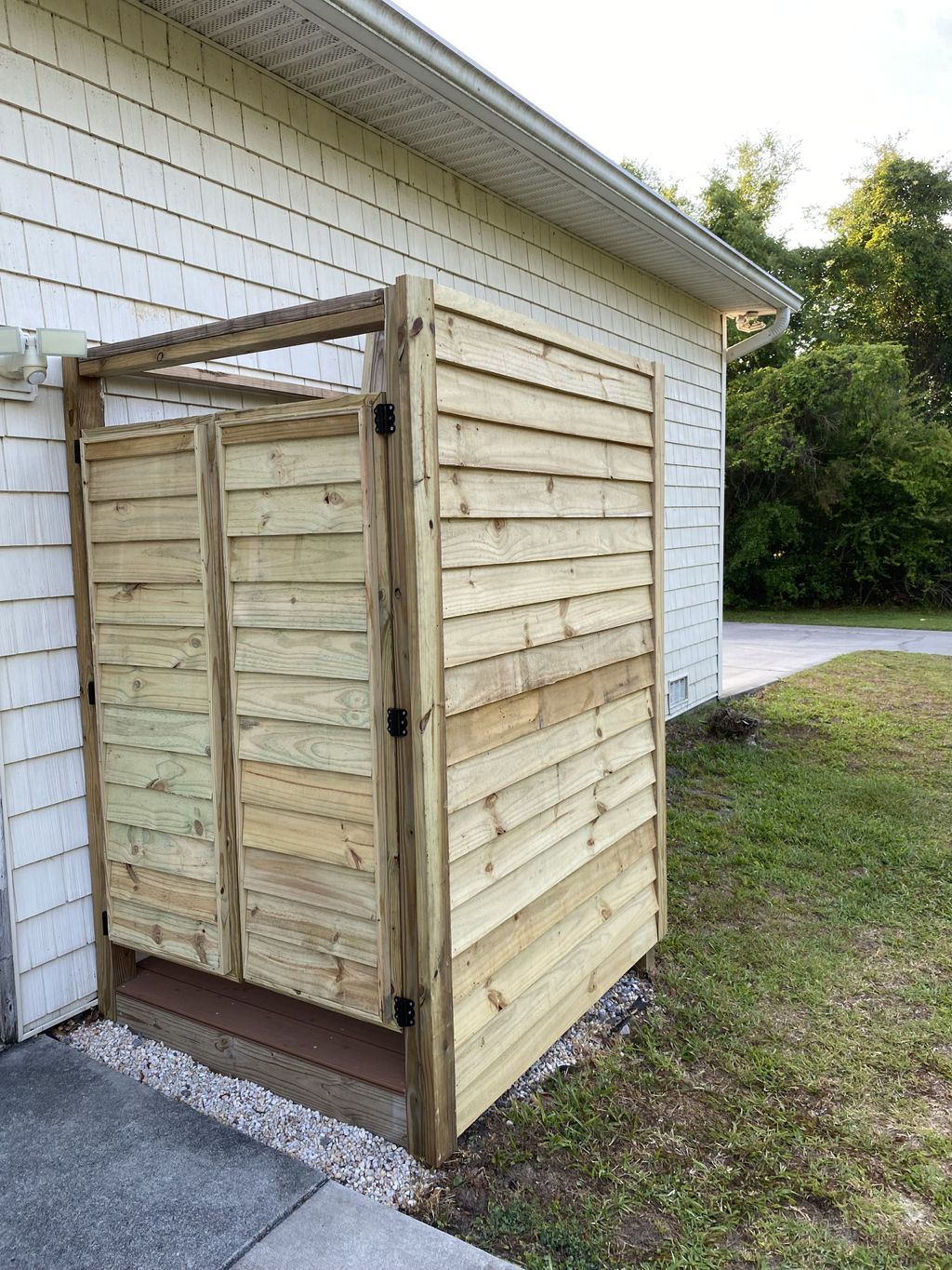 outdoor shower