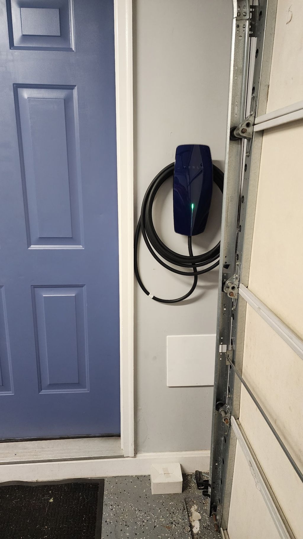 More Tesla chargers were installed this week.