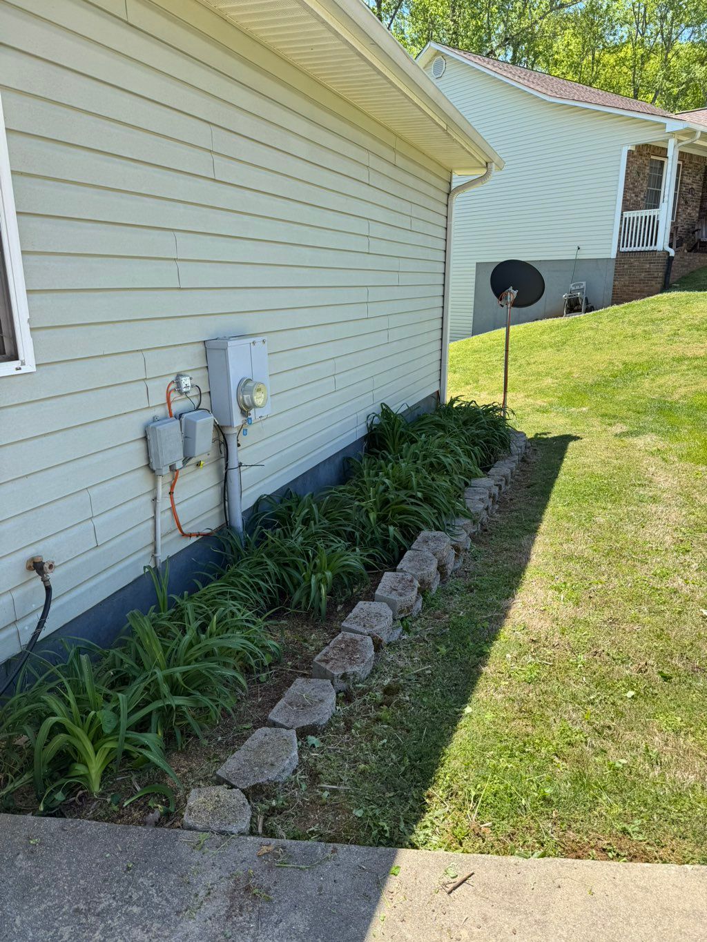 Flower bed weed removal - After