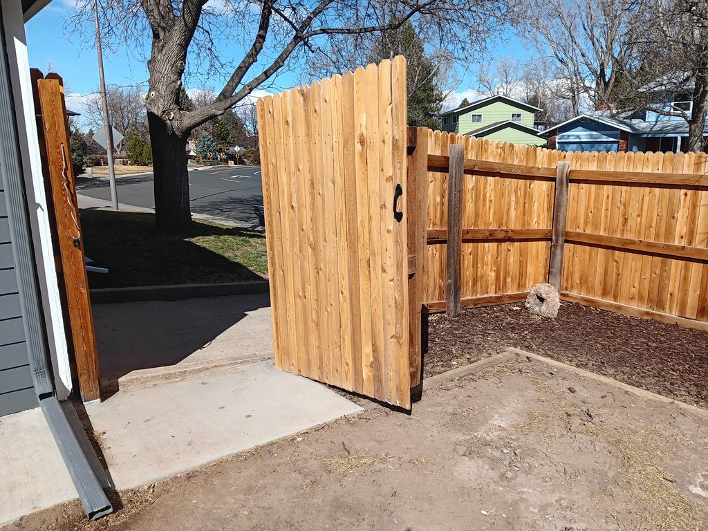 Vertical fencing 
