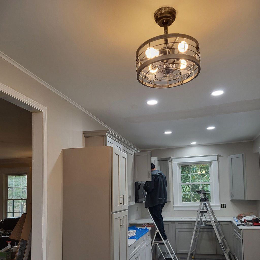 Desotos On Call Handyman service llc