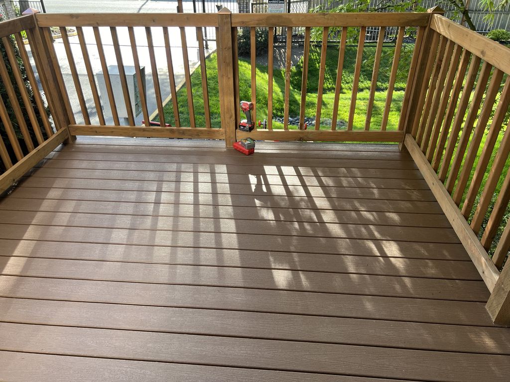 replacement decking using trex and cedar railings