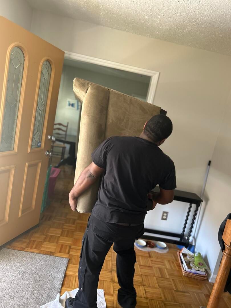 Big items? No problem. We’ve got the strength, str