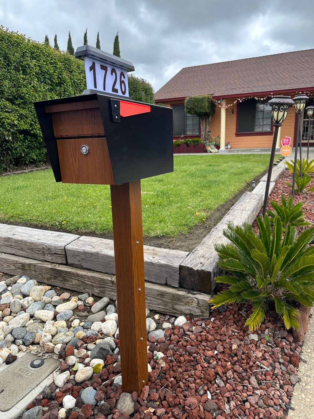 New mail box installed 