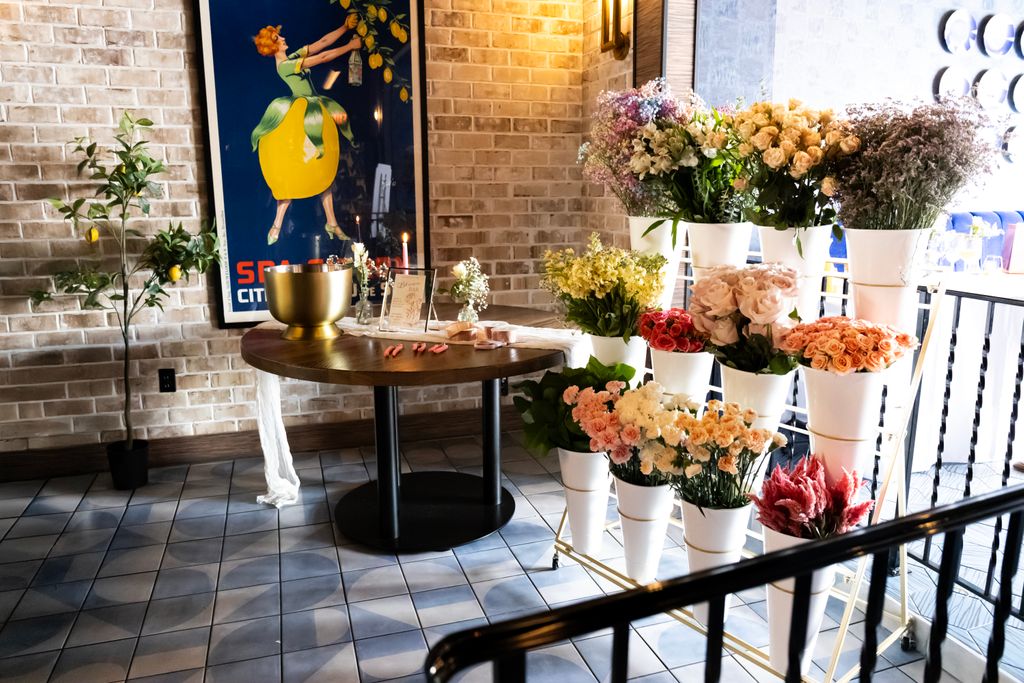 Bloom Bar - Flower cart 