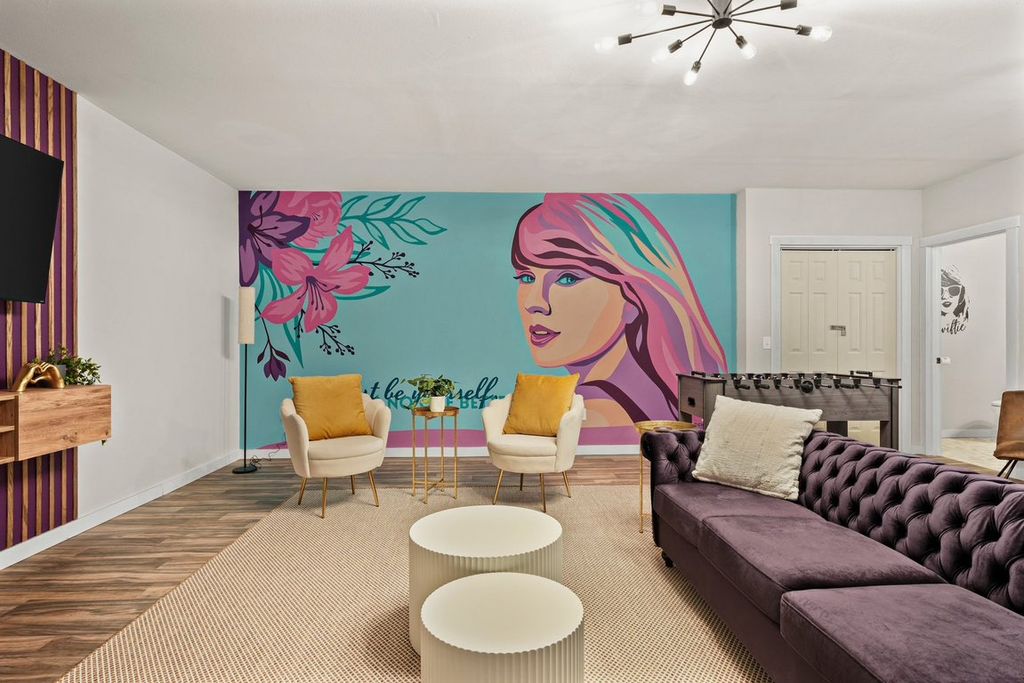 Taylor Swift Mural