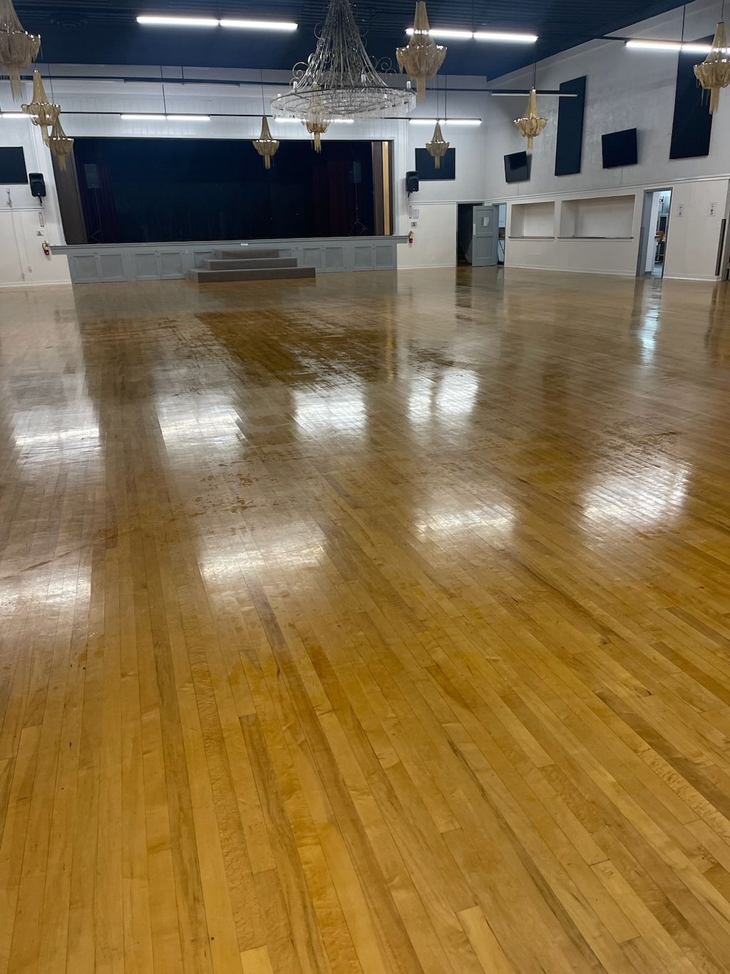 Halls and event cleaning 
