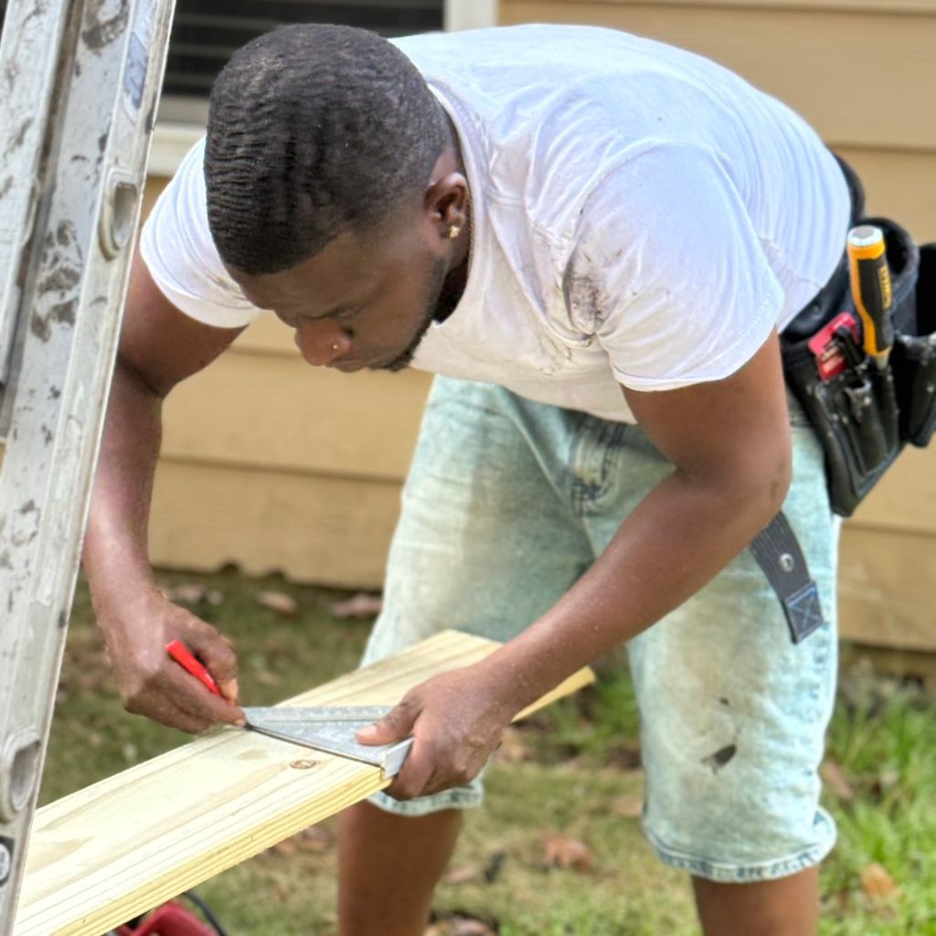 JR professional gutter cleaning & roofing repair