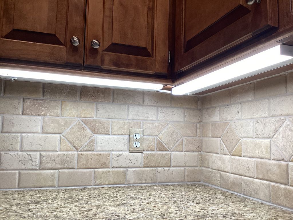 Under cabinet lighting