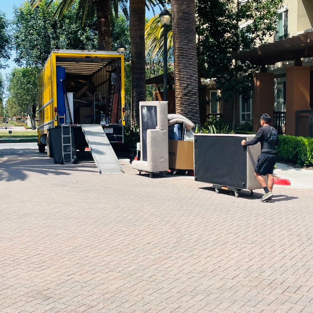 White Red Moving & Storage