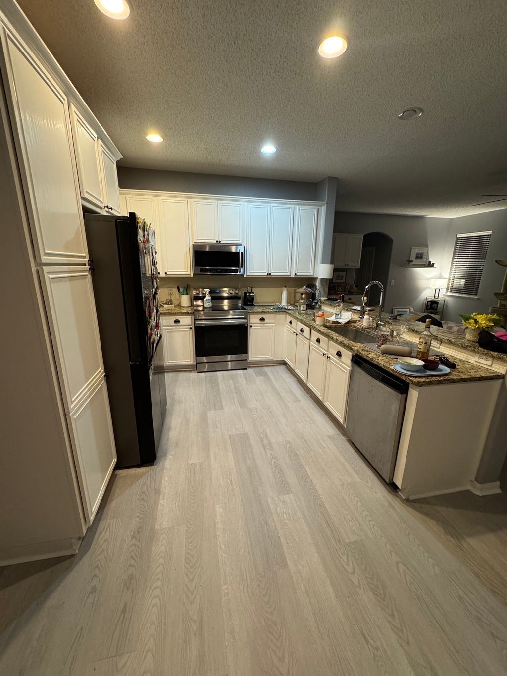 Full 2,500 Sqft Floating LVP