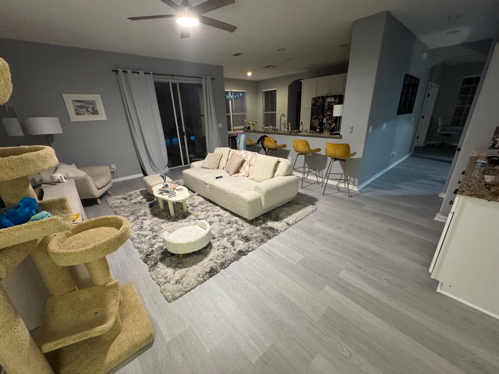 Full 2,500 Sqft Floating LVP