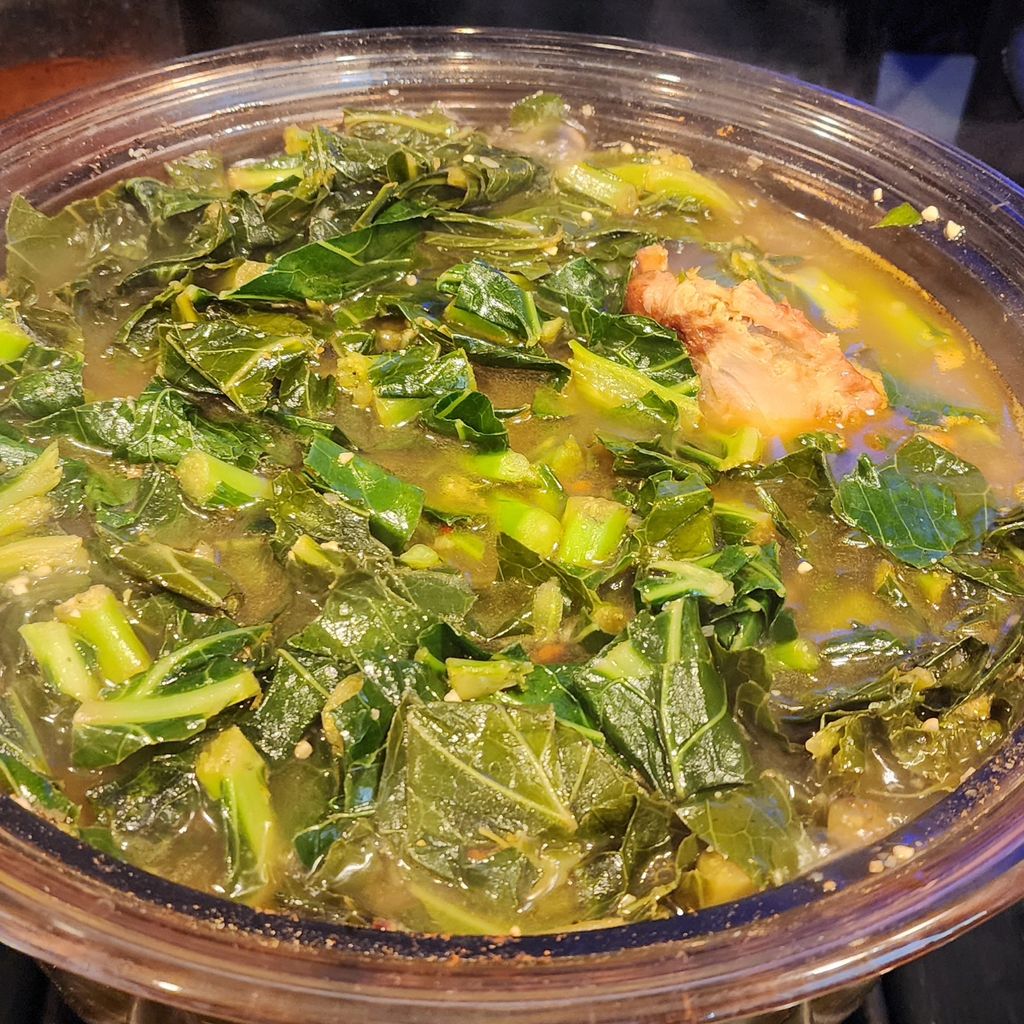 Collard Greens w/ Smoked Turkey Tail