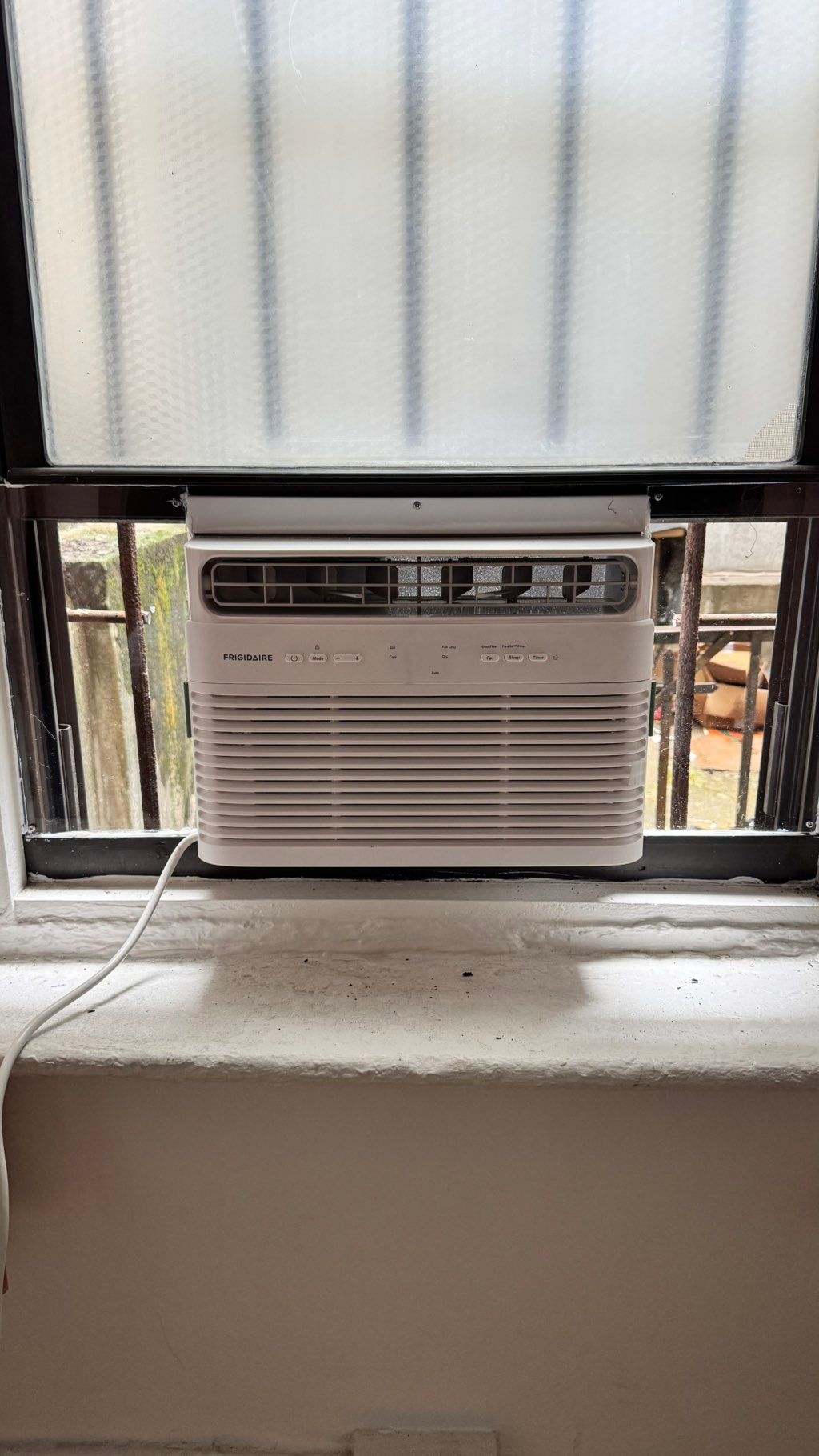 Ac installation with plexiglass 