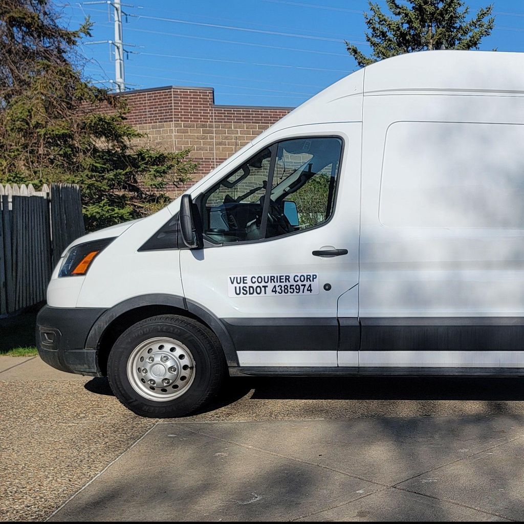 Vue Courier