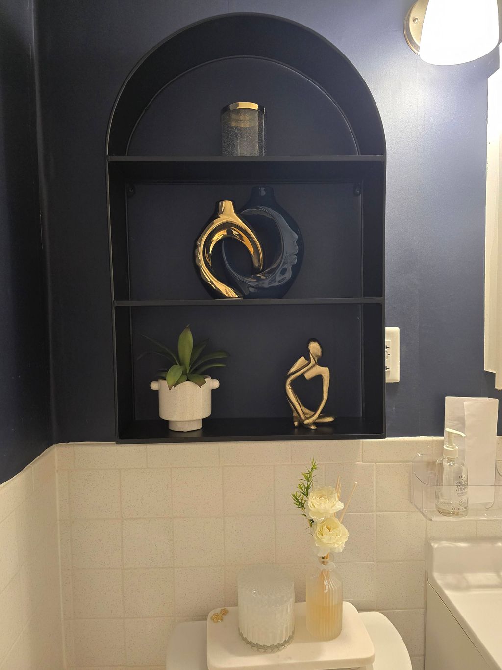 Bathroom decor