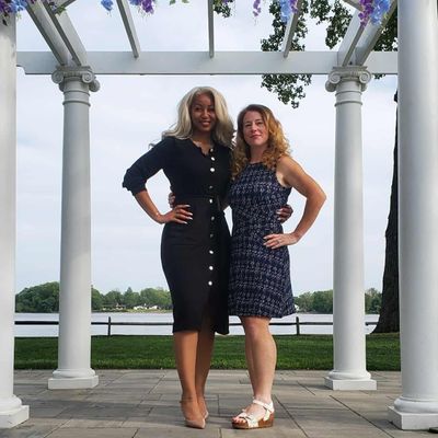 Avatar for Bow Tying the Knot - 2+ FUN officiants!(must read)