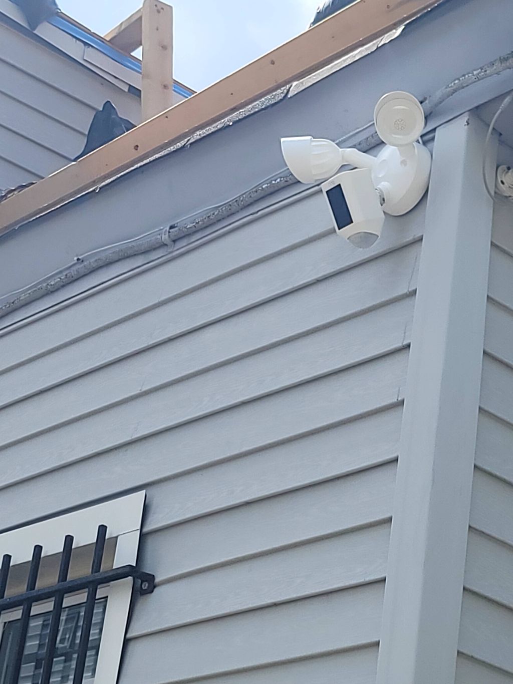 ring flood light 