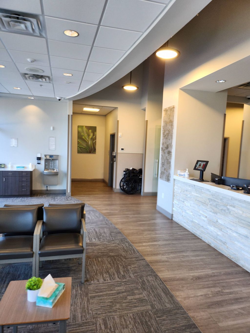 Waiting room (cleaned)