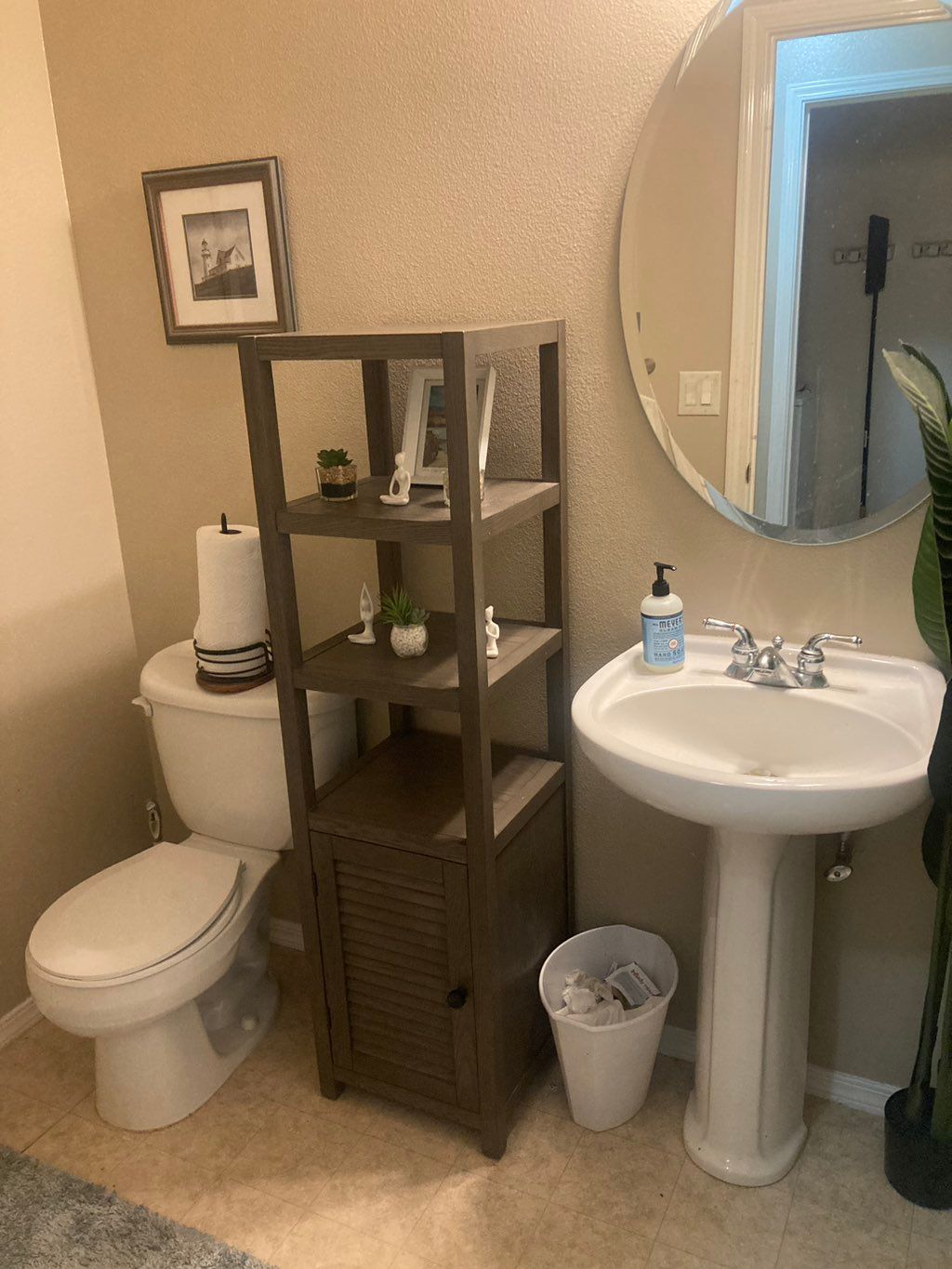 Private bathroom for clients 