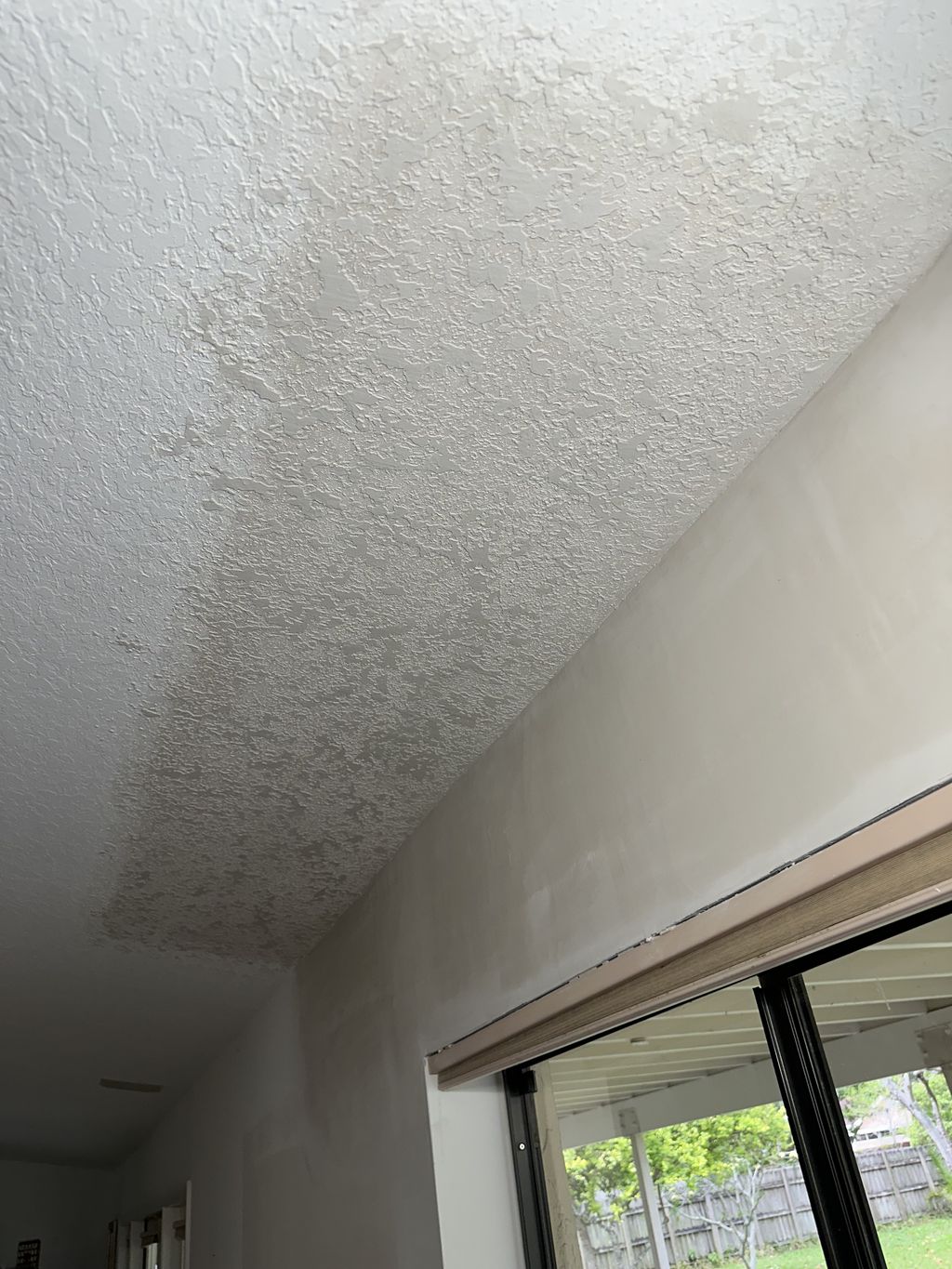 Kitchen Ceiling & Wall Repair / Knockdown texture 