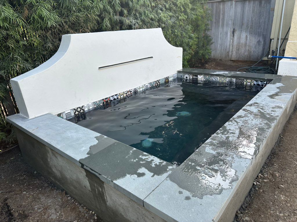 Beautiful small jacuzzi build from scratch!! Want 