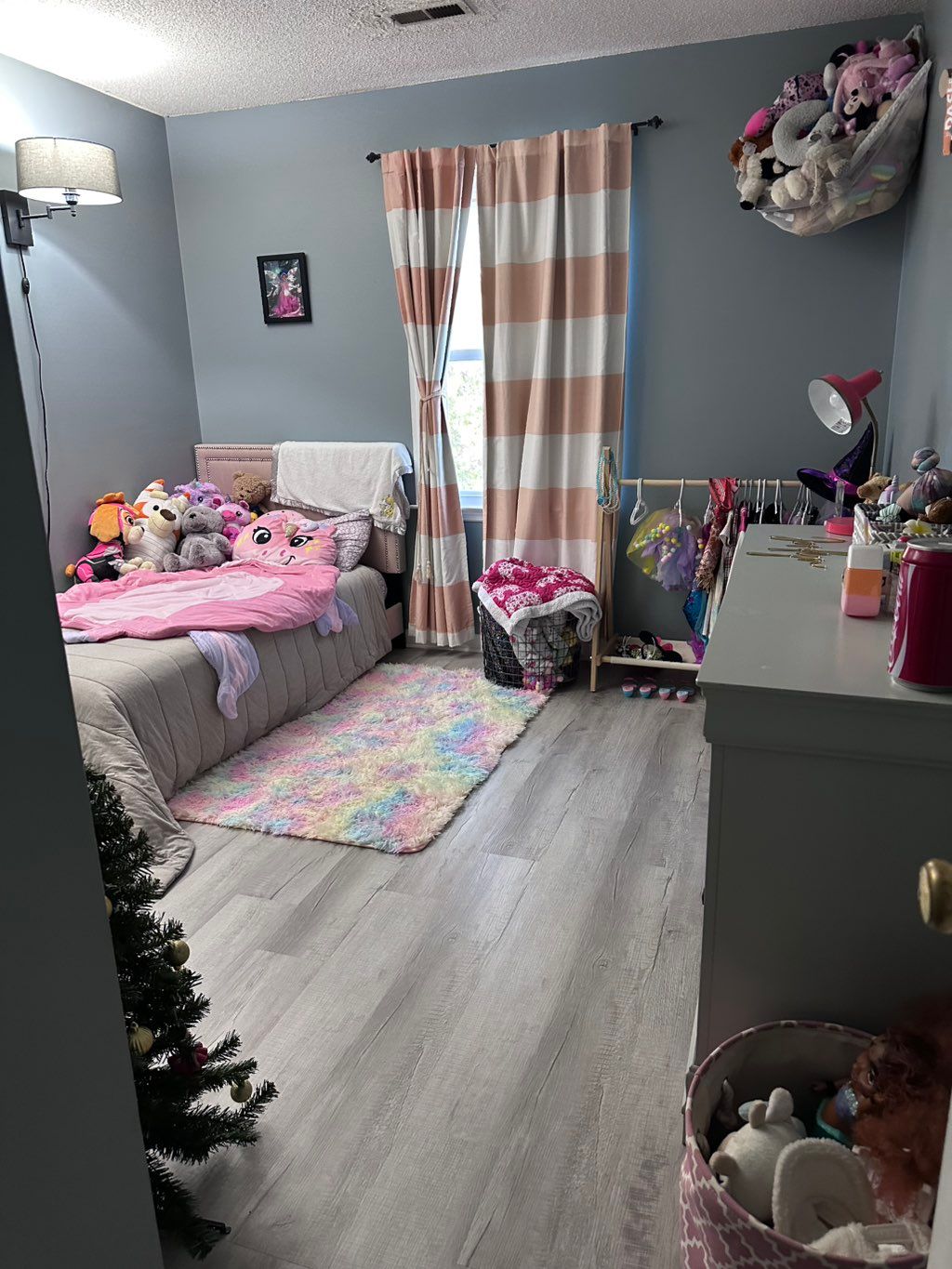 Kids room reorganized 