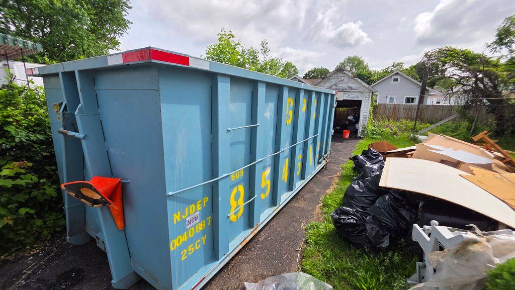 25 yard dumpster 