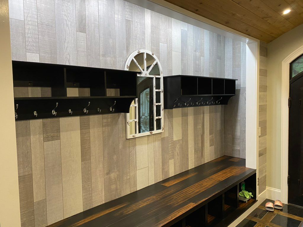 Foyer seating.