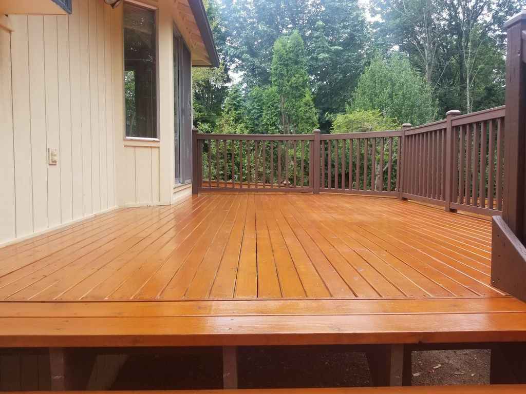 deck staining 