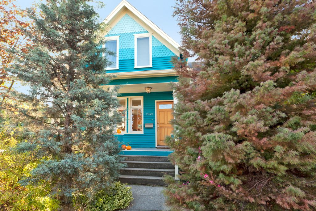 Residential exterior painting project